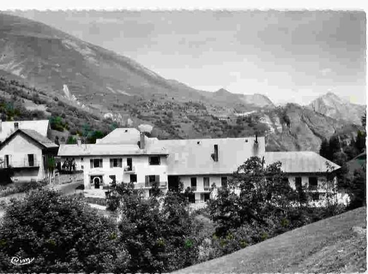 les 3 chamois et le chalet Pierre Paul 